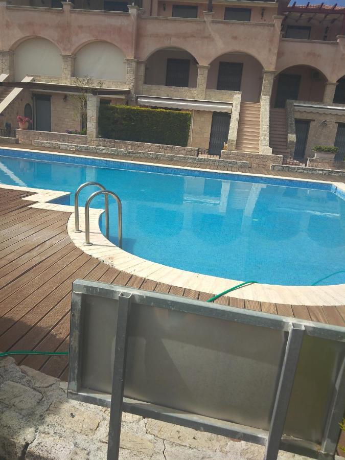 La Luna House Pefkochori Bagian luar foto