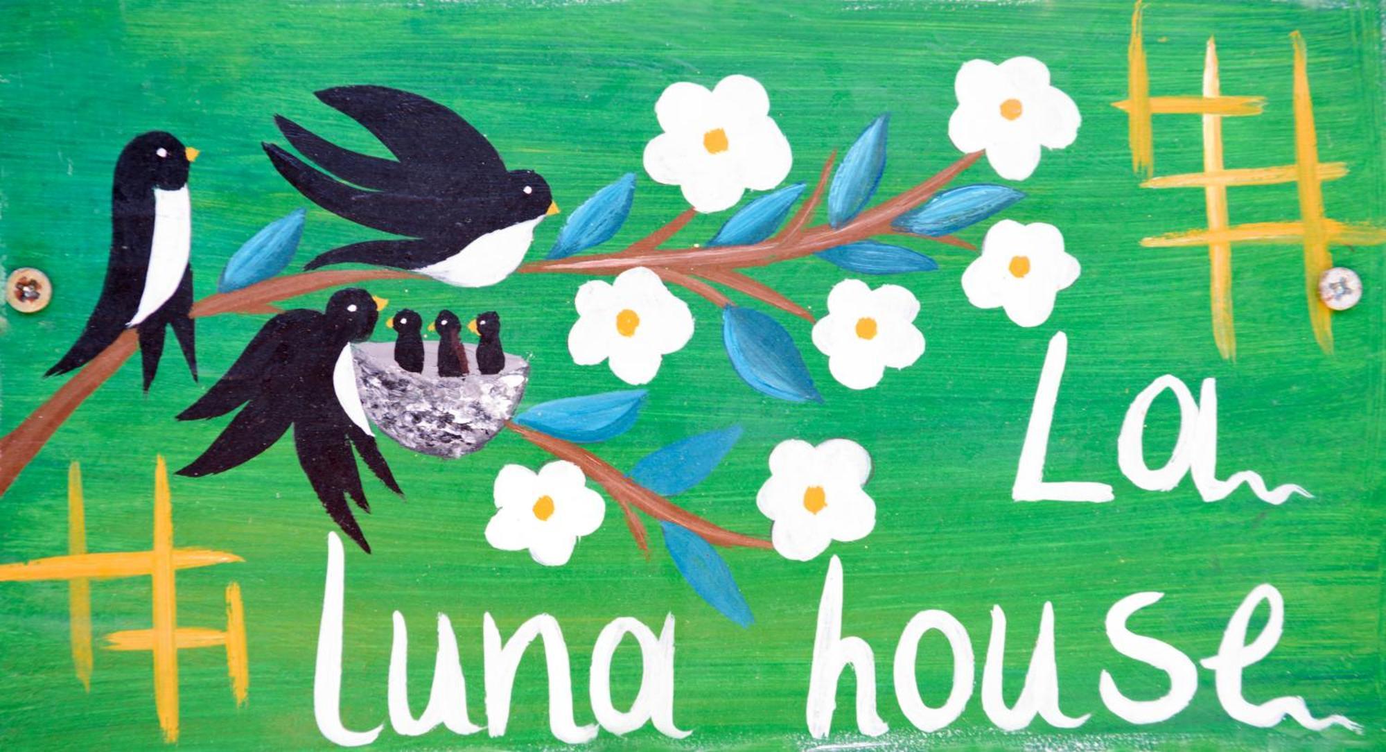 La Luna House Pefkochori Bagian luar foto