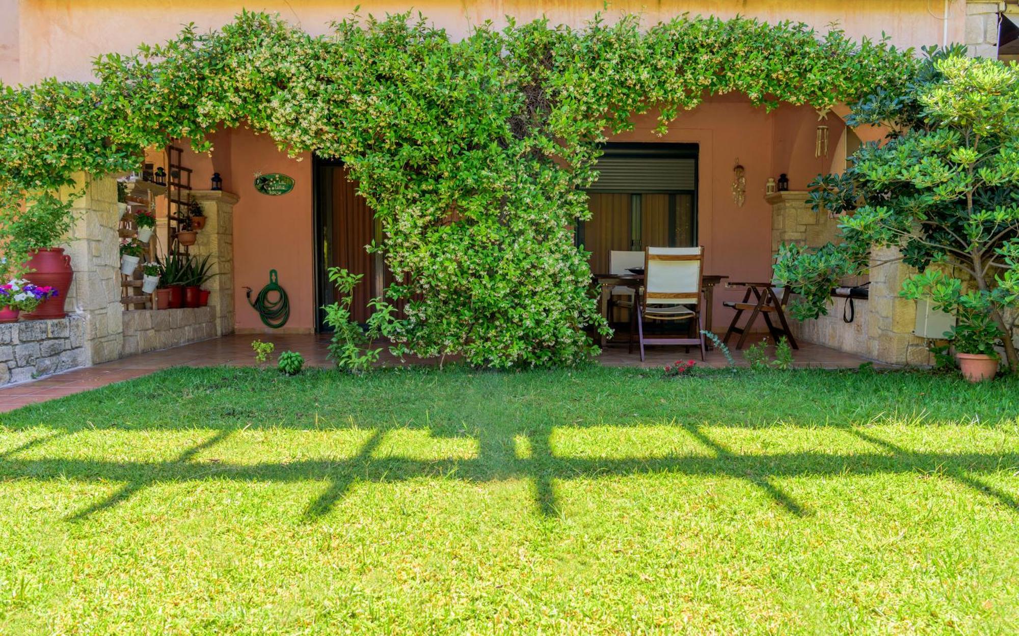 La Luna House Pefkochori Bagian luar foto
